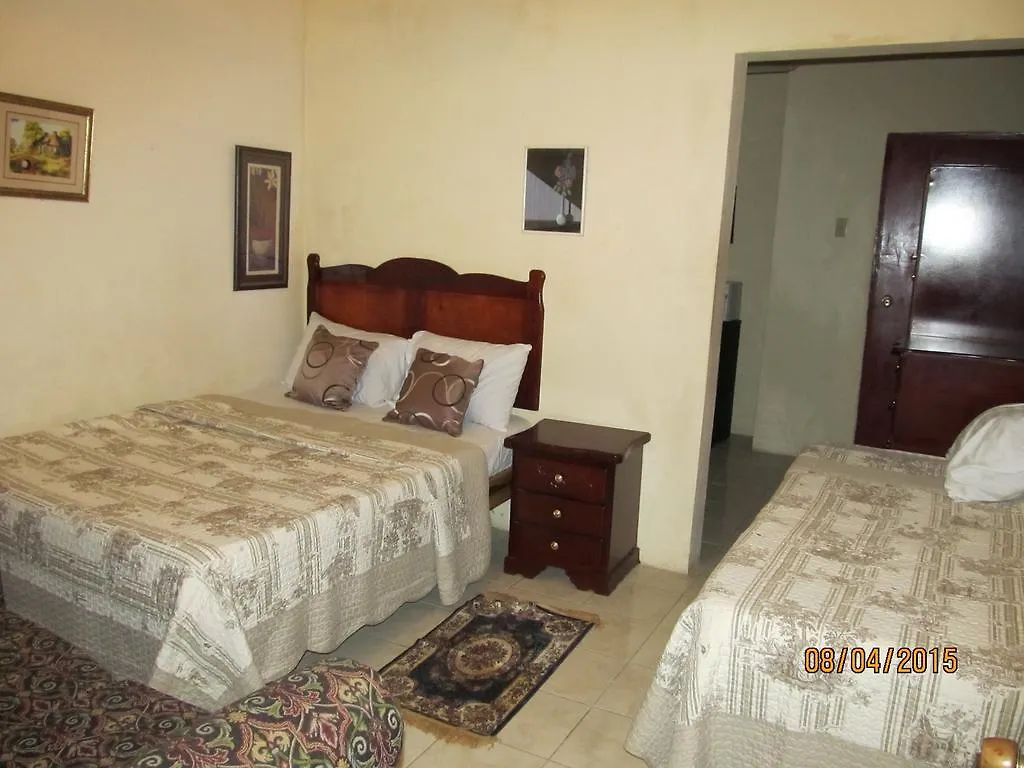 Barefoot Guest House Belfast