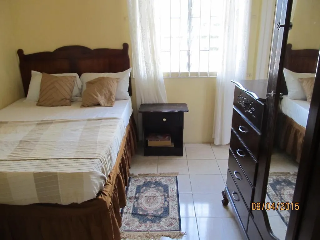Barefoot Guest House Belfast