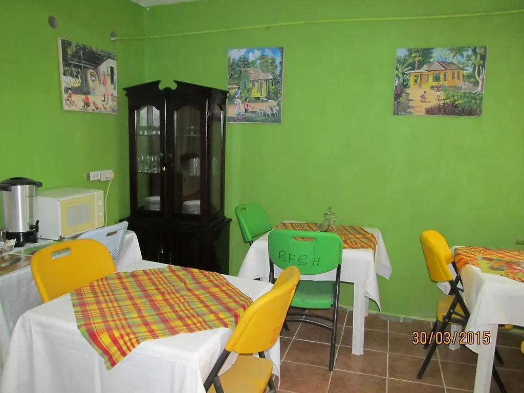 Barefoot Guest House Belfast